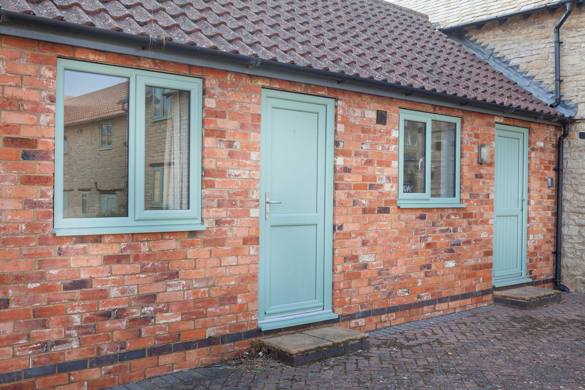 Chartwell Green: A great colour alternative for your new door